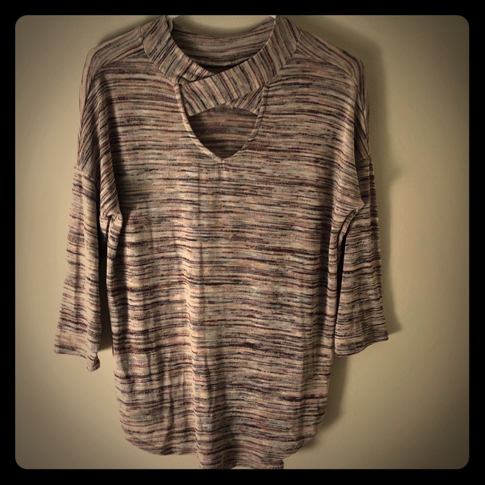 Light weight sweater